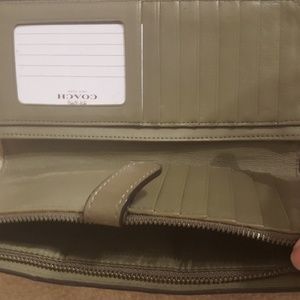 Coach wallet